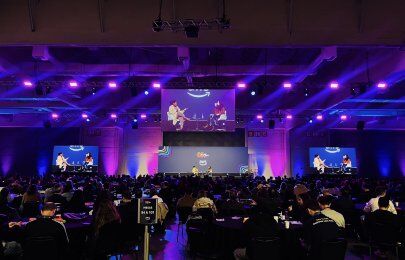 Painel de LED ou projetor: qual é melhor para o seu evento?